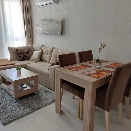 Harmony Grand Premium Apartament *